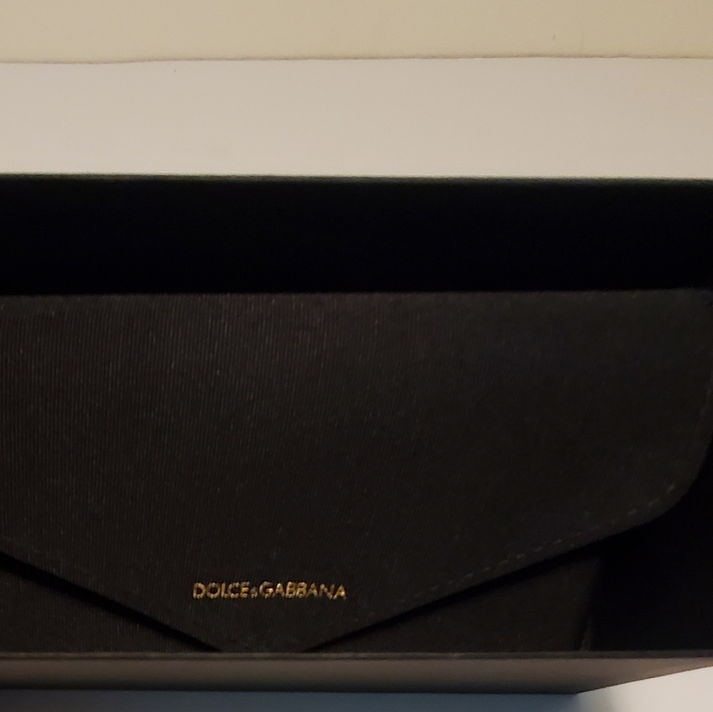 Dolce and Gabbana Ladies Sunglasses.  Brown mirrored bronze - Picture 8 of 16